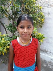 Choose a child to sponsor, like this little girl from Vaishali, Sonam age 10